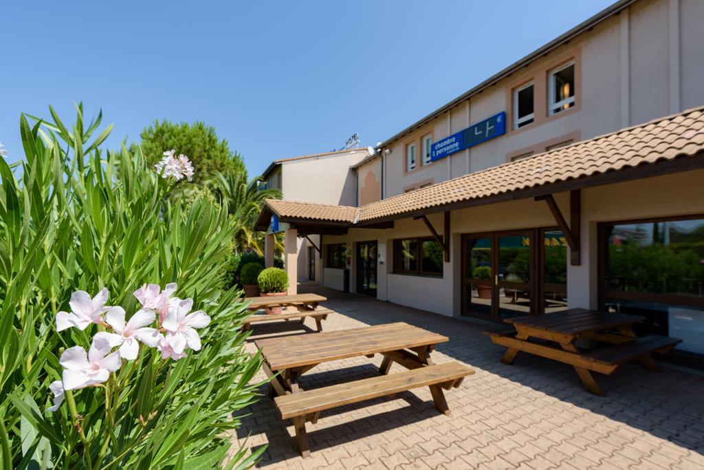 Ibis Budget Bollène Exterior foto